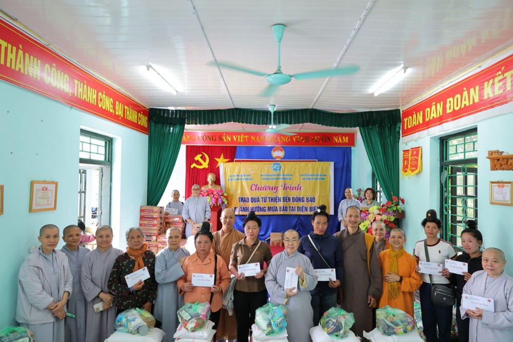Điện Biên: Ngày Thứ 4 chuyến từ thiện của Ban Từ thiện xã hội Phật giáo tỉnh Đồng Nai và Phân Ban Ni giới tỉnh Đồng Nai 