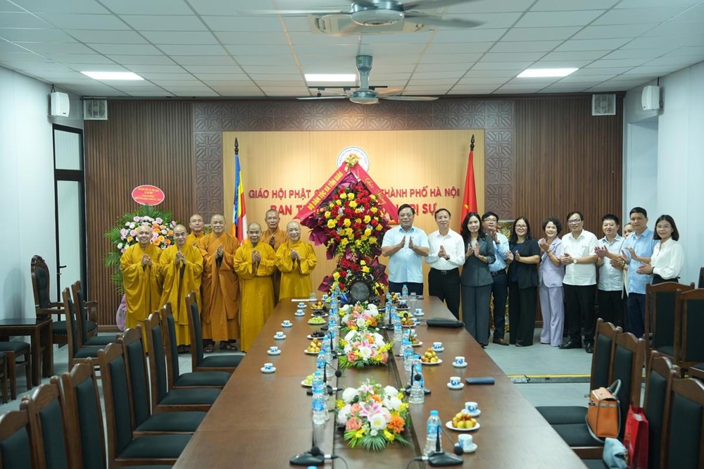 Hà Nội: Thứ trưởng Bộ Dân tộc và Tôn giáo chúc mừng BTS Phật giáo Thủ đô nhân mùa Vu Lan – Báo hiếu PL.2569