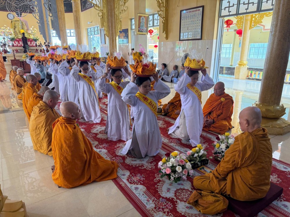 Tây Ninh: Tịnh xá Ngọc Như trang nghiêm tổ chứcLễ tưởng niệm lần thứ 28 cố Trưởng lão Hòa thượng Thích Giác Đức viên tịch - Vu lan Báo hiếu và Dâng Pháp Y Ca Sa 