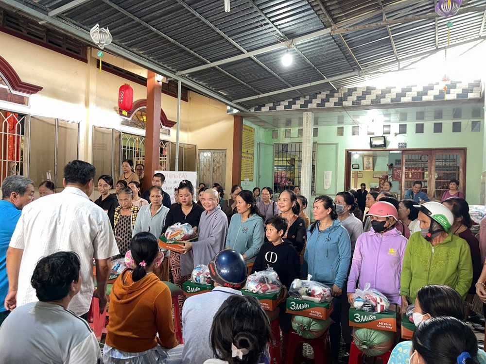 Đồng Tháp: Chùa Phước Long (Xuân Sắc, Hiệp Đức) tổ chức khóa tu và thực hành các thiện sự lợi ích cộng đồng