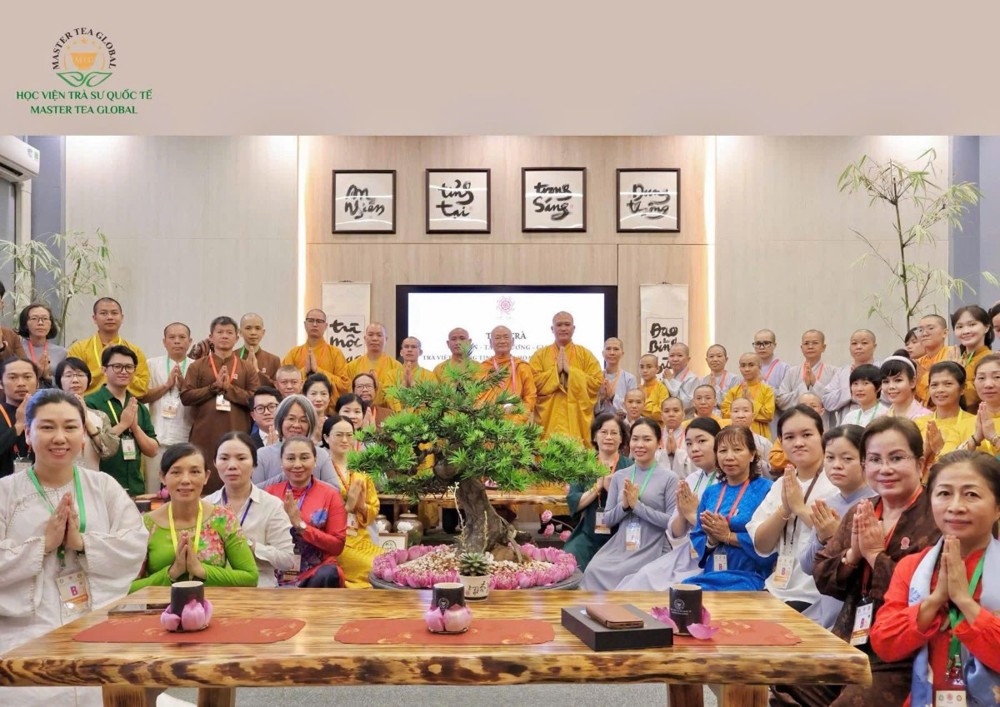 TP.HCM: Phật tử Niệm Từ – Người thắp hương trà Việt trên hành trình tỉnh thức