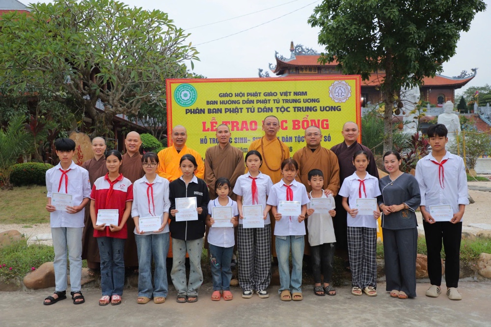 Lào Cai: Lan tỏa yêu thương,Vun đắp ước mơ cho con em đồng bào thiểu số