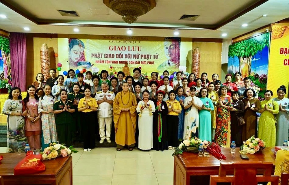 Hà Nội: Giao lưu “Phật giáo đối với nữ Phật tử” tại chùa Quán Sứ