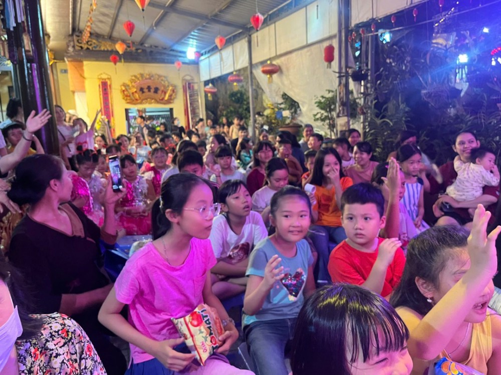 TP.HCM: Chùa Minh Giác tổ chức chương trình “Vầng Trăng Yêu Thương” cho thiếu nhi