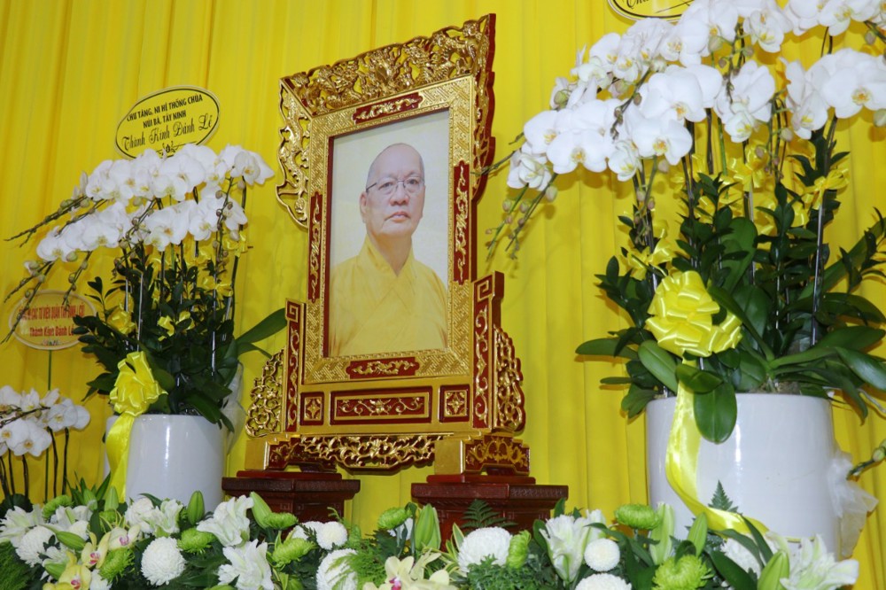 Vĩnh Long: Ban Trị sự, Tăng Ni, Phật tử tỉnh trang nghiêm cung đón kim quan Cố Trưởng lão Hòa thượng Thích Thiện Tánh hồi hương nhập bảo tháp