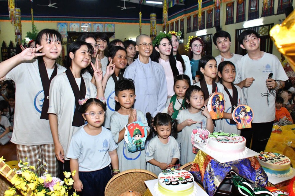 TP.HCM: Tu viện Như Giác tổ chức “Trung Thu Quê Em 2025” – Trao tặng 500 phần quà cho trẻ em tại địa phương 