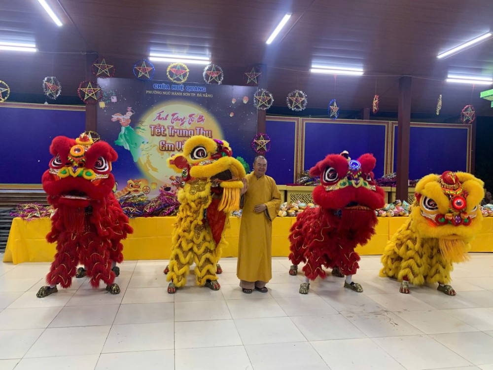 Đà Nẵng: Chùa Huệ Quang Ngũ Hành Sơn tổ chức vui Trung thu cho thiếu nhi