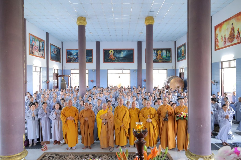 Khánh Hòa: Gần 400 Phật tử tham dự khóa tu do Đạo tràng tu học Thiện Đạo tổ chức tại chùa Sùng Ân