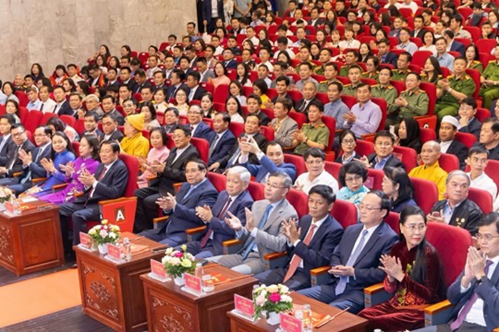 Hà Nội: Chư Tôn đức lãnh đạo GHPGVN tham dự Lễ trao Giải báo chí toàn quốc phòng, chống tham nhũng, lãng phí, tiêu cực lần thứ V, năm 2024 - 2025.