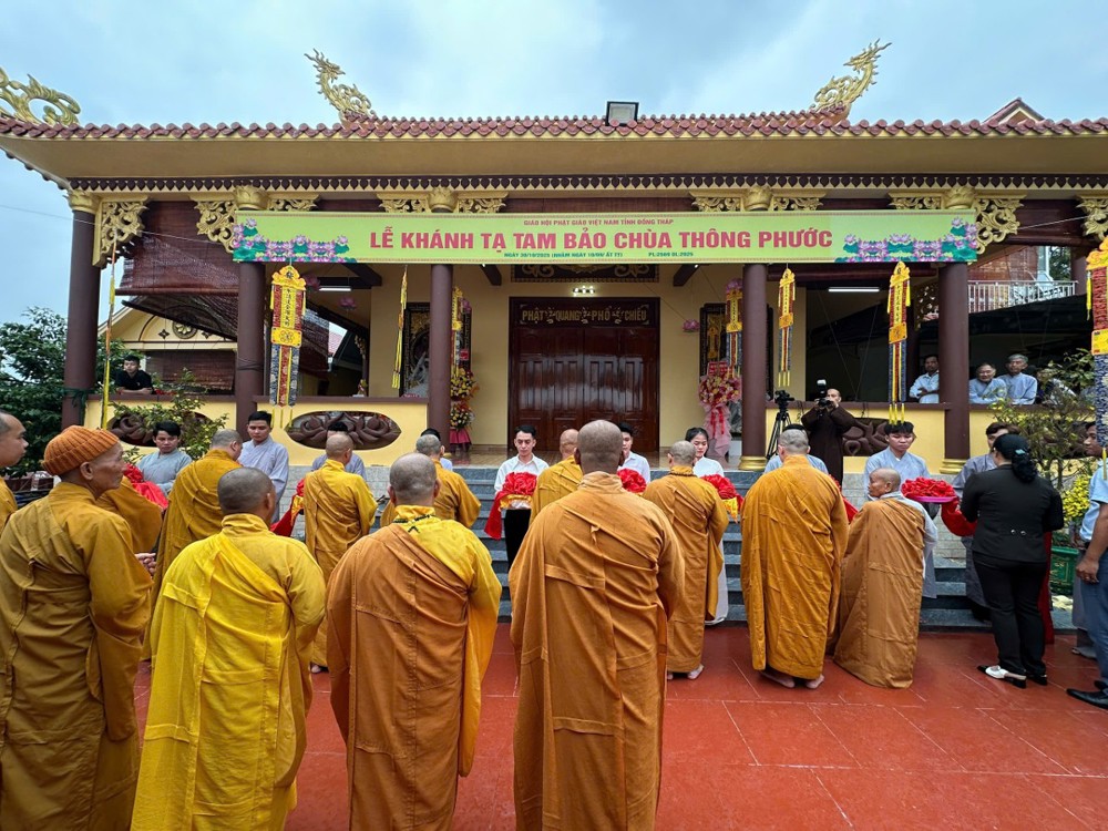 Đồng Tháp: Lễ Khánh tạ Tam Bảo chùa Thông Phước 