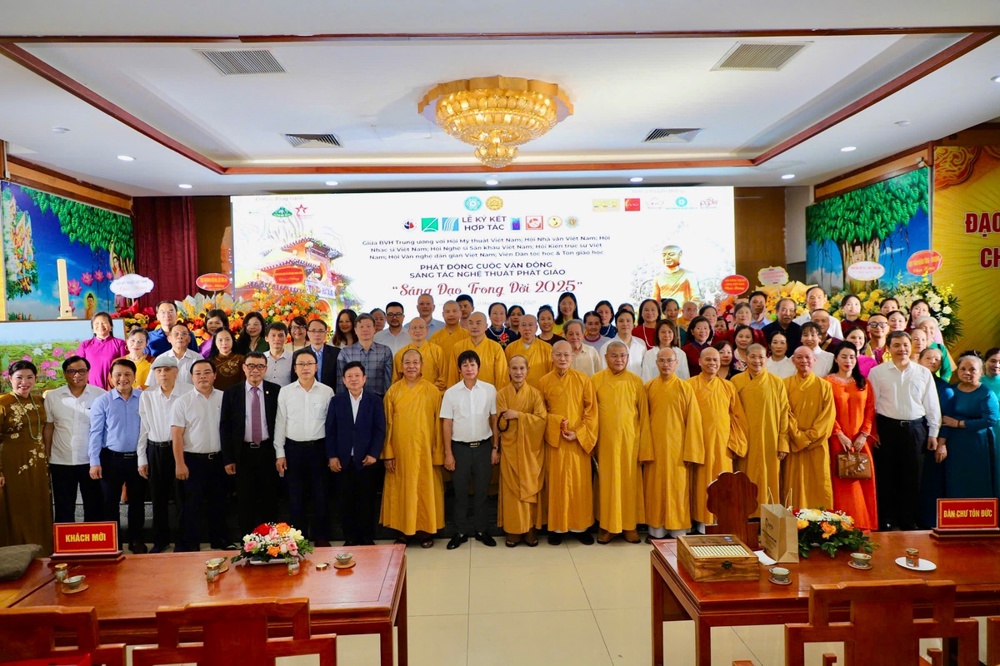 Hà Nội: Ban văn hoá TƯ GHPGVN tổ chức Lễ ký kết Hợp tác & Phát động cuộc vận động sáng tác nghệ thuật Phật giáo “Sáng đạo trong đời” 2025.