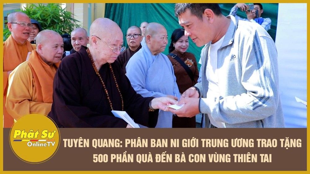 [Video] Tuyên Quang: Phân ban Ni giới Trung ương trao tặng 500 phần quà đến bà con vùng thiên tai
