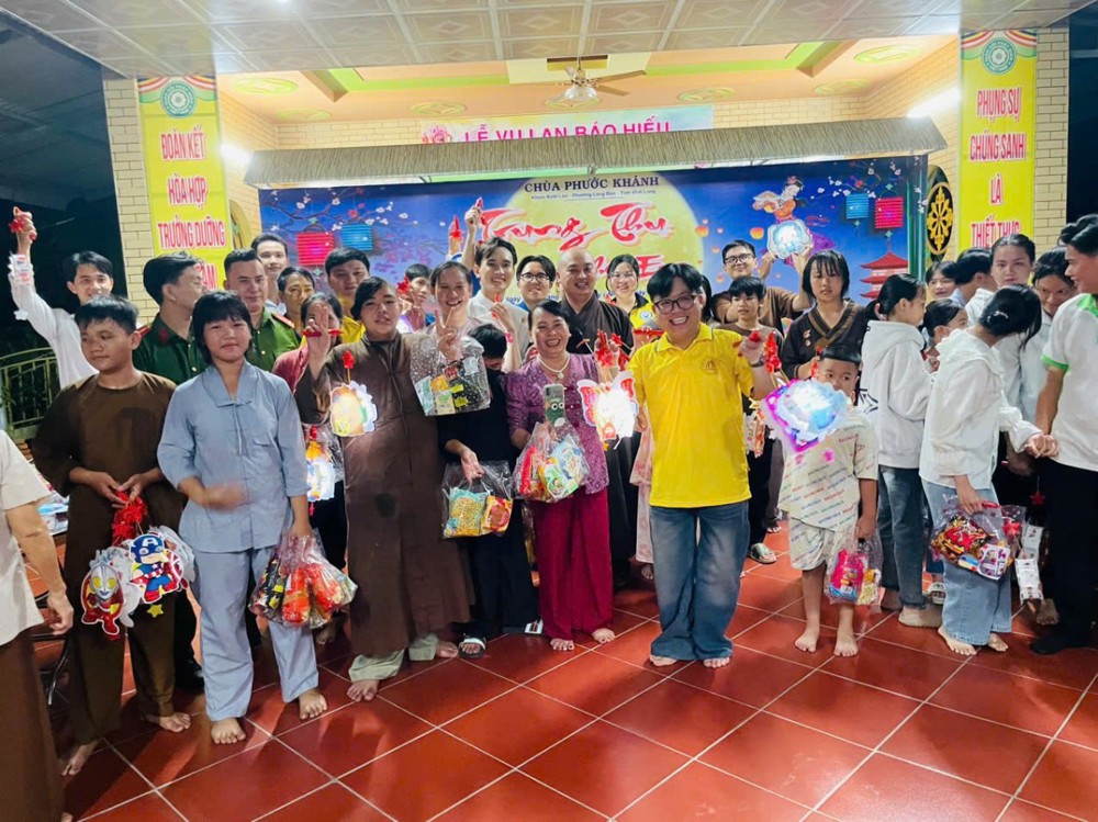 Vĩnh Long: Trung thu cho em - Đêm trăng rằm yêu thương tại chùa Phước Khánh