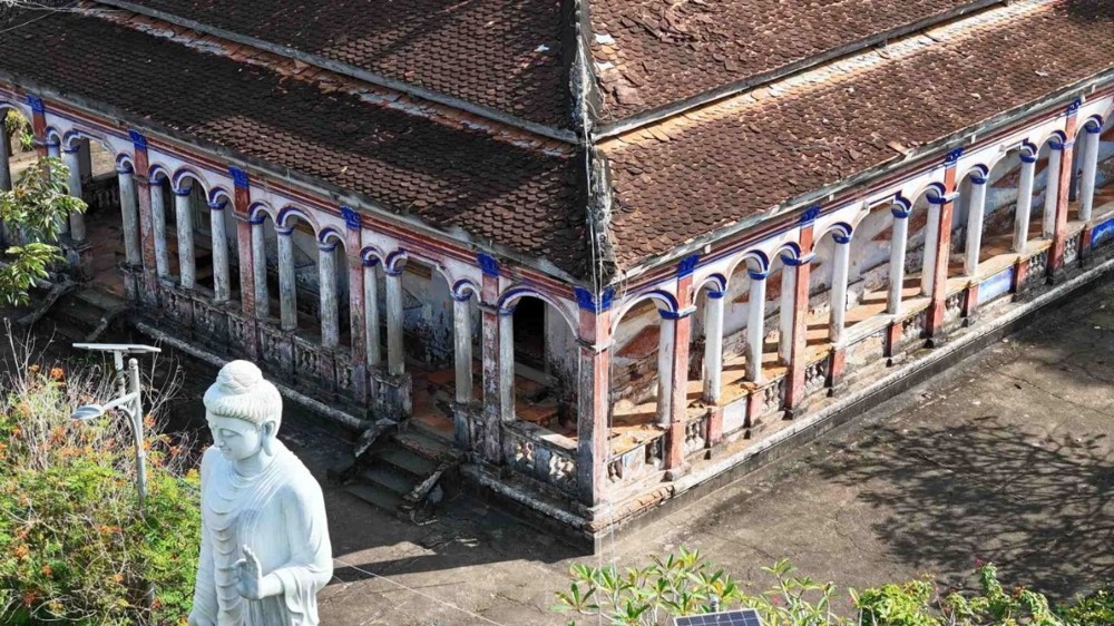 Về Vĩnh Long thăm chùa cổ Cành Đa, nơi có cây thị hơn 700 tuổi