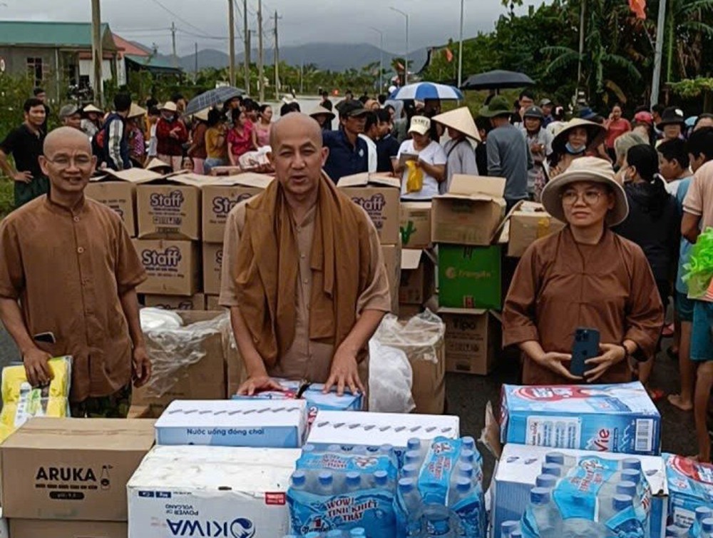 Phật giáo Thái Nguyên hướng về miền Trung ruột thịt