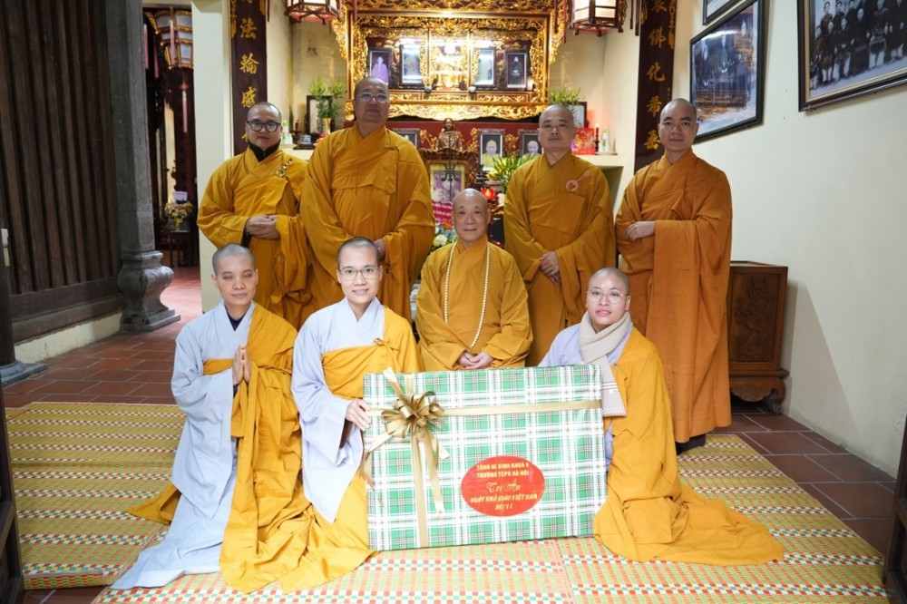 Trường Trung cấp Phật học TP Hà Nội tri ân chư tôn đức nhân ngày Nhà giáo Việt Nam 20/11