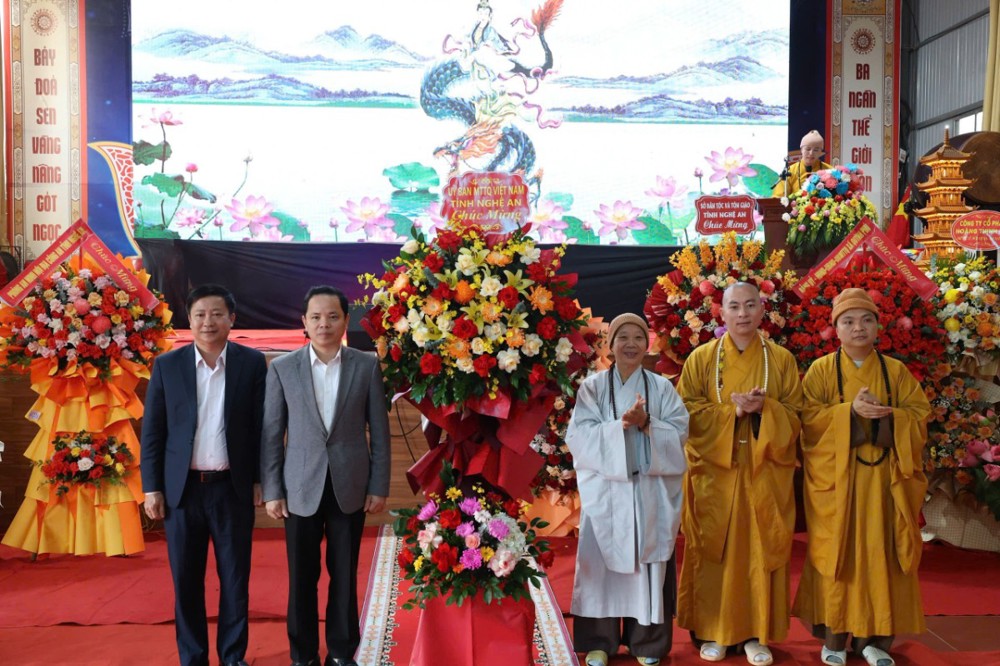 Nghệ An: Trọng thể khai mạc lễ hội Quán Âm Nam Hải năm 2025