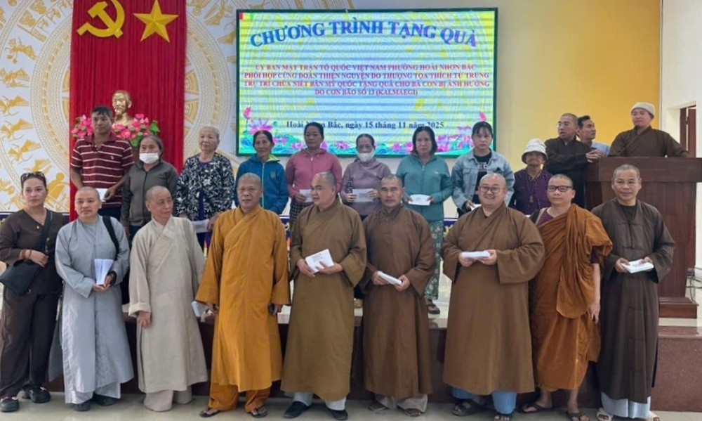 Quảng Ngãi: Tấm lòng vàng chia sẻ nỗi đau sau bão số 13 (bão Kalmaegi)