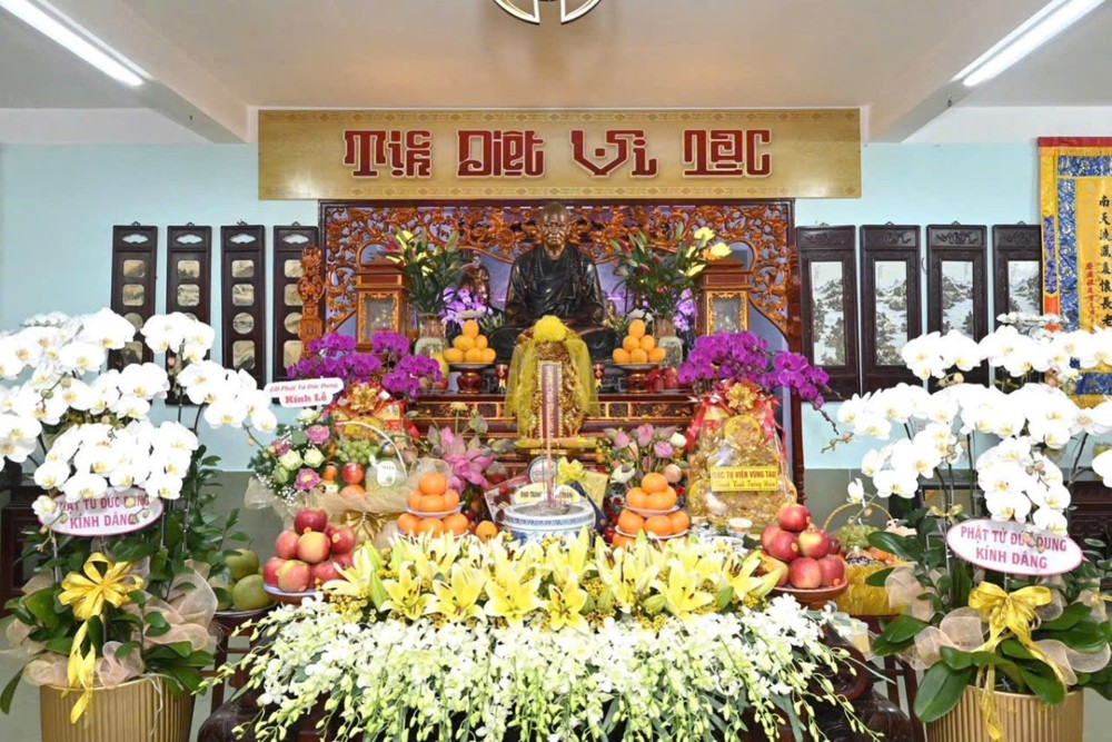 TP.HCM: Các tự viện Vũng Tàu dâng hương tưởng niệm tuần chung thất Trưởng lão Hòa thượng Thích Trí Tịnh