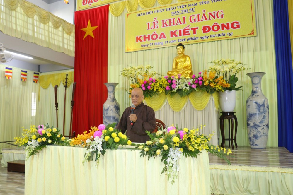 Vĩnh long: Hòa Thượng Thích Lệ Đức khai mở chuyên đề “Tiếp nối hạnh nguyện xuất gia của chư  vị Tổ sư tiền bối”  đến với khóa Kiết đông lần III - Khu vực Bến Tre (cũ)