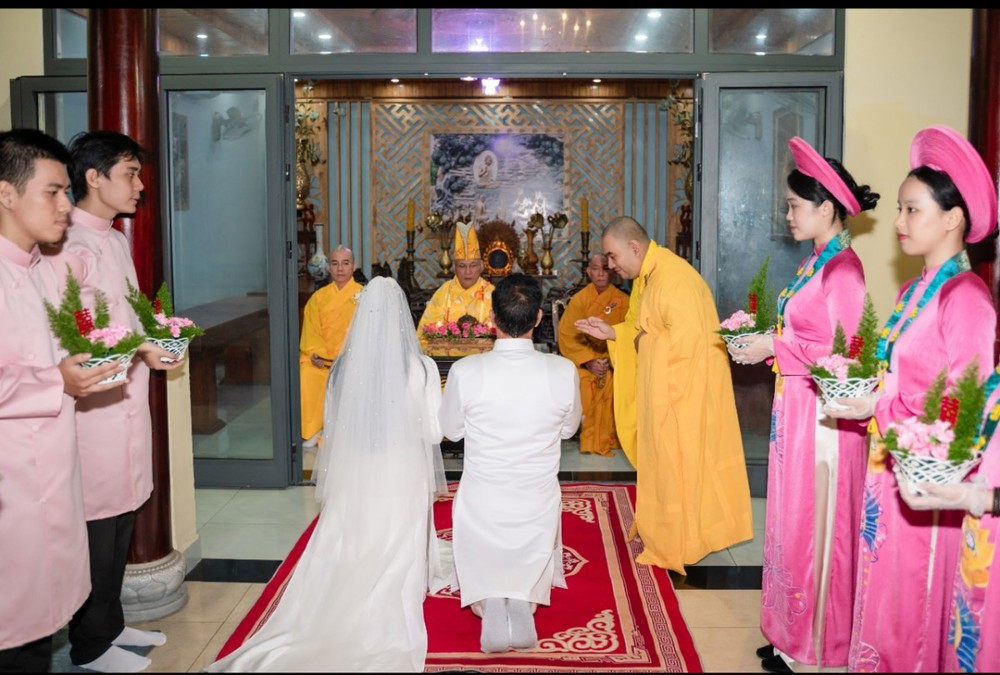 Đà Nẵng: Lễ hằng thuận cho Phật tử tại chùa Pháp Hội