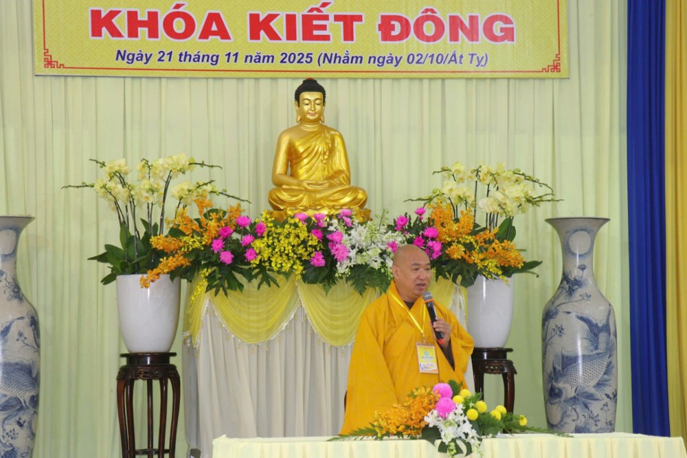 Vĩnh Long: Thượng tọa Thích Phước Nguyên chia sẻ trọng trách của người trụ trì trong giáo dưỡng đệ tử và hoạt động đối ngoại tại Khóa Kiết đông lần thứ III – Khu vực Bến Tre (cũ)