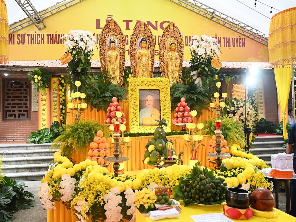 Hải Phòng: Lễ nhập Kim quan cố Ni sư Thích Thánh Thịnh – Trụ trì chùa Xâm Bồ (Thắng Phúc)