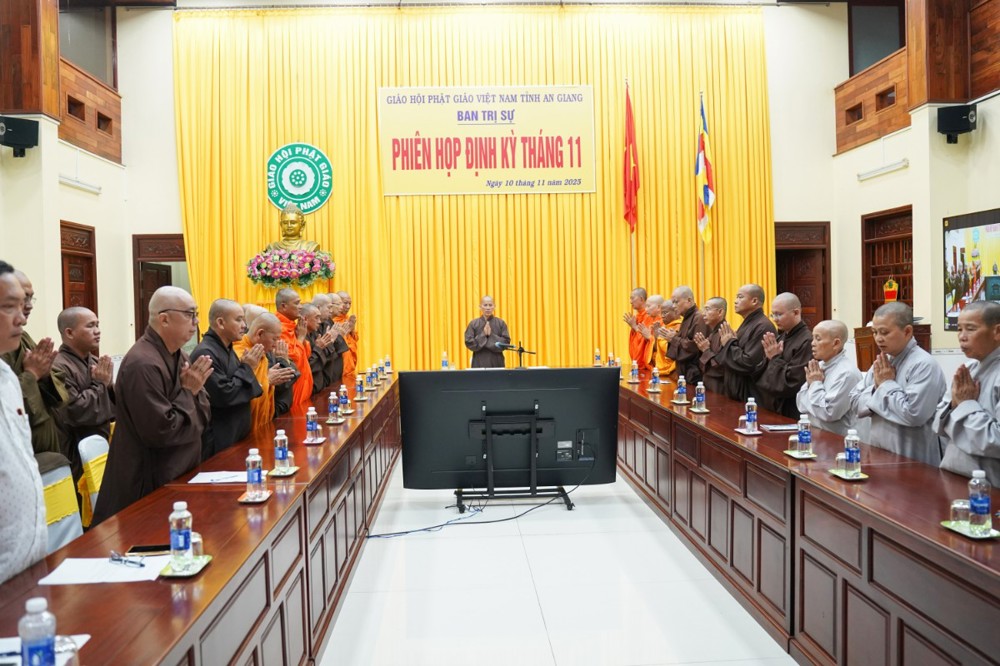 An Giang: Ban Thường trực Ban Trị sự họp định kỳ, triển khai công tác Phật sự tháng 11