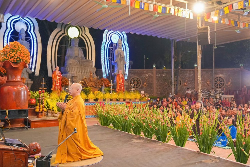 Hà Nội: Phật tử chùa Tân Hải tổ chức lễ vía Đức Phật Dược Sư và tri ân Người khai sáng