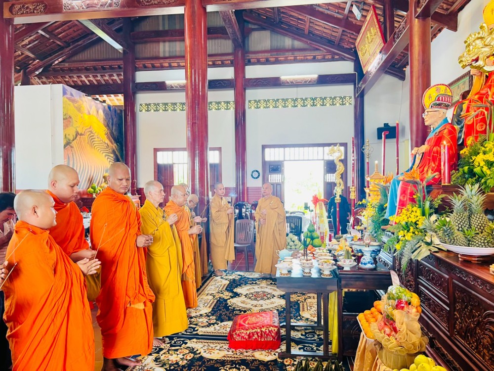 An Giang: Đạo tràng Chơn Hiển Long trọng tổ chức lễ húy kỵ lần thứ 33 Hòa thượng Thích Huệ Ân