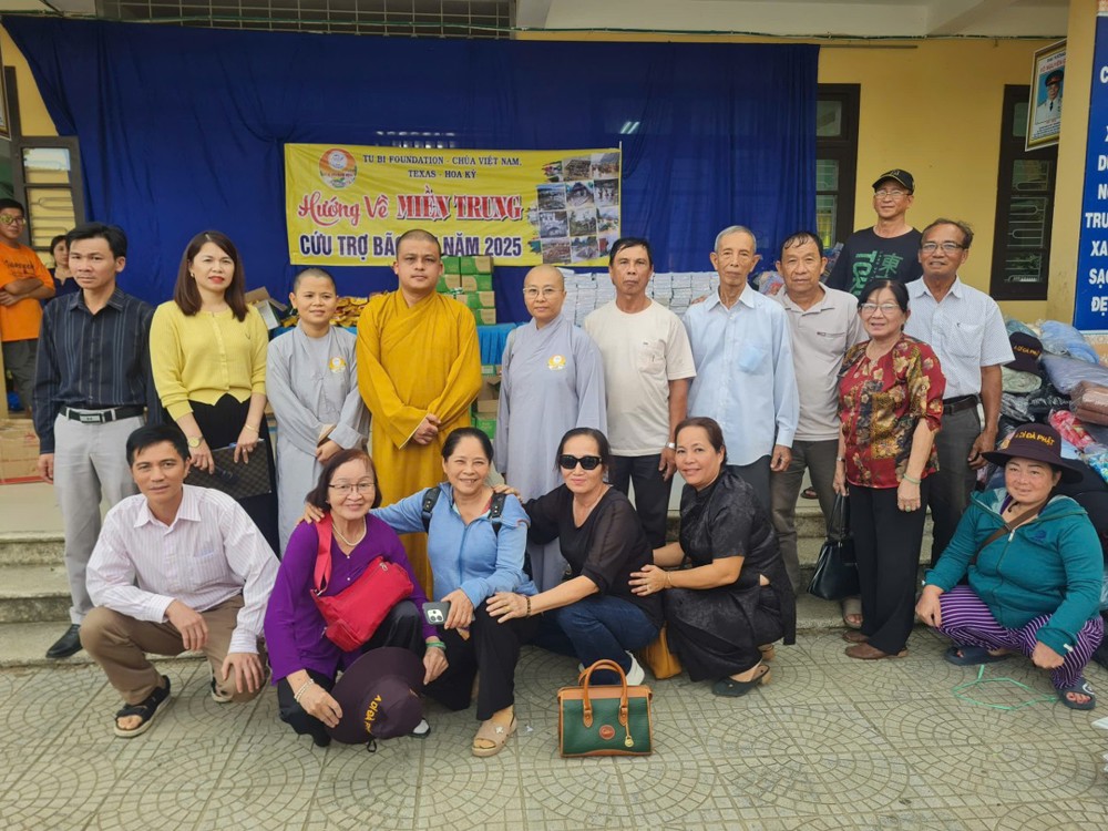 Chùa Nhơn An (Đồng Tháp) kết hợp các hội Từ thiện hỗ trợ bà con miền Trung bị ảnh hưởng bão lũ