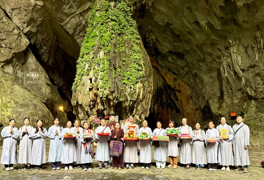 Kỷ niệm ngày Đức Quán Thế Âm Bồ tát xuất gia