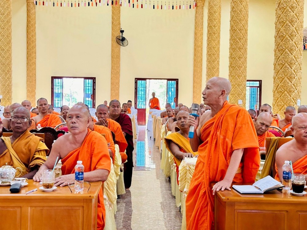 An Giang: Phổ biến pháp luật cho gần 100 vị chư tăng Phật giáo Nam tông Khmer năm 2025