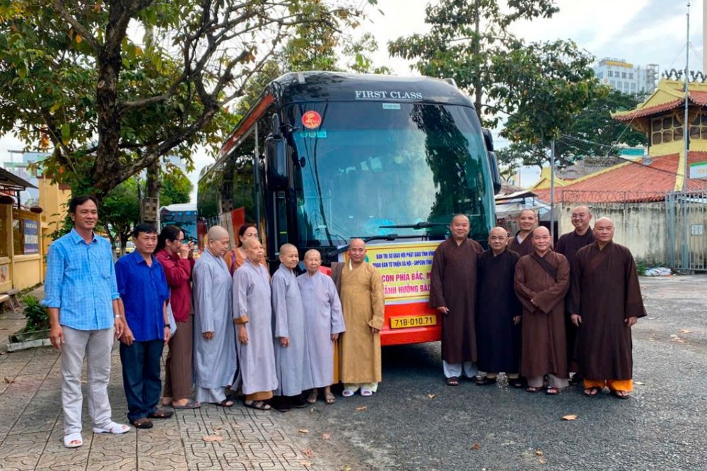 Vĩnh Long: Hành trình về miền lũ – nối dài những vòng tay nhân ái