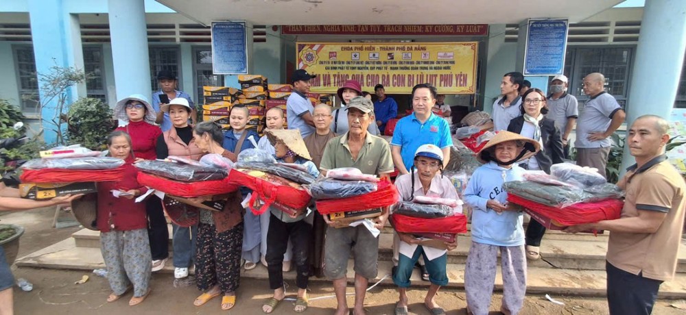 Chùa Phổ Hiền (Đà Nẵng) tiếp tục cứu trợ đồng bào bị lũ lụt tại Đăk Lăk