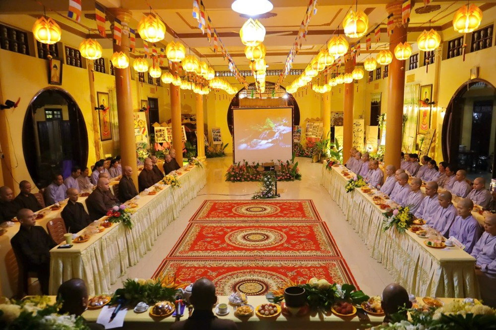 Đồng Tháp: Thiền trà “Tri ân người lái đò” – Ánh sáng Từ bi rọi sáng trong tiết trời cuối thu tại chùa Phật Ân