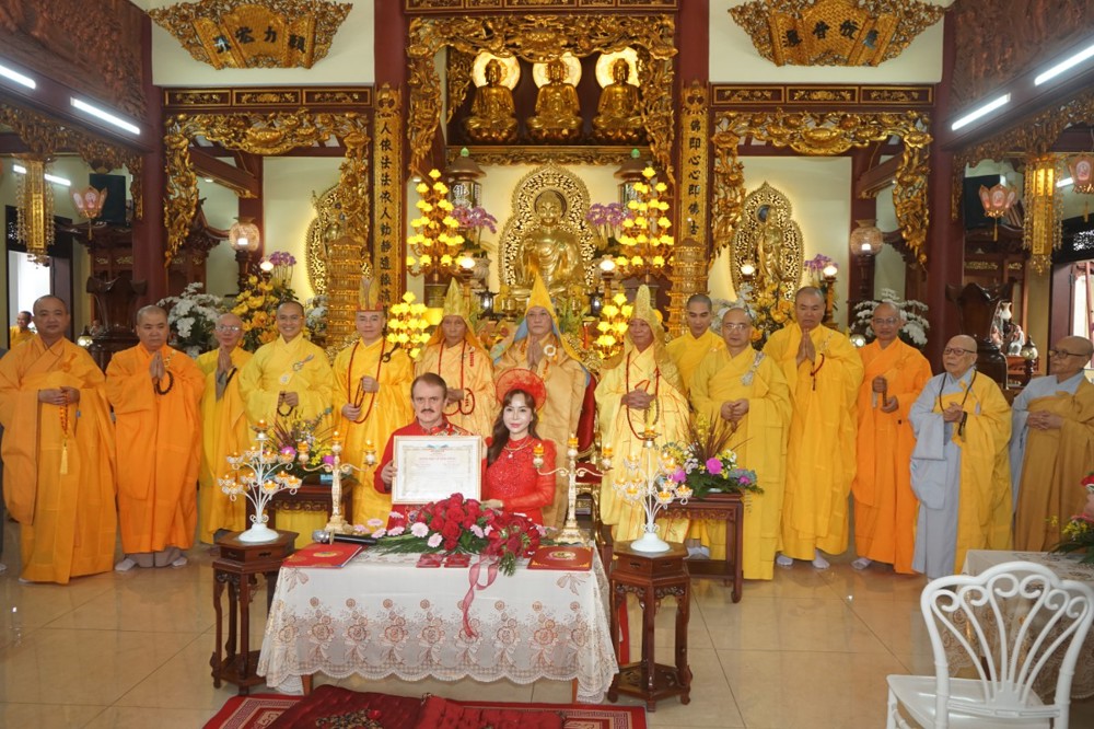 Đà Nẵng: Lễ hằng thuận cho Phật tử tại chùa Pháp Hội