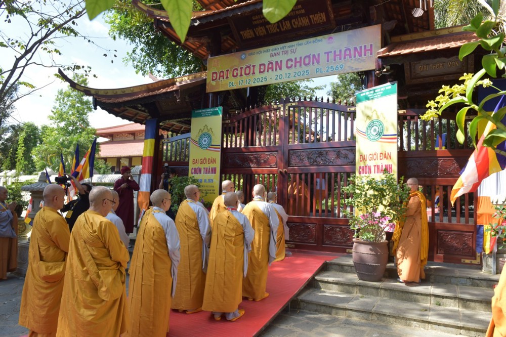 Lâm Đồng: Giới tử Ni cầu giới đại Tăng tại Đại giới đàn Chơn Thành PL.2569