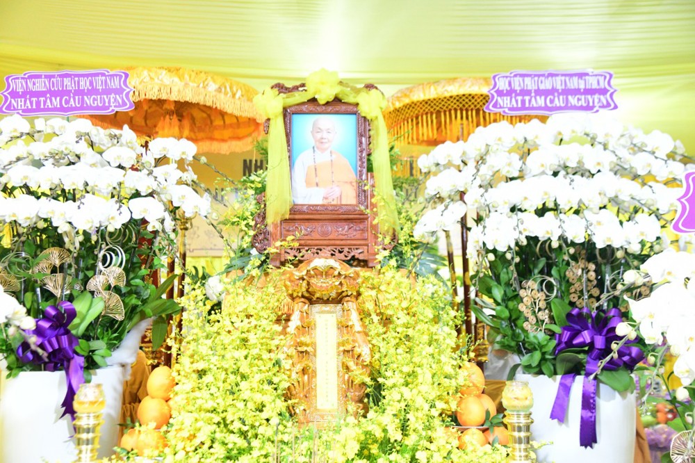 TP.HCM: Trang nghiêm lễ truy niệm và cung tiễn Ni trưởng Thích Nữ Như Trí