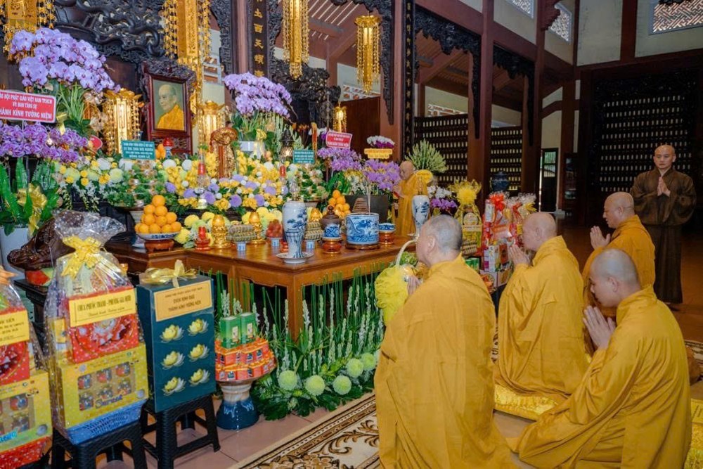 Trung ương Giáo hội dâng hương tưởng niệm cố Đại lão Hòa thượng Thích Bửu Huệ