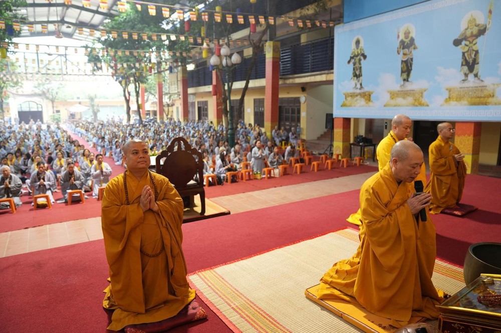 Ngày tu an lạc tháng 10 năm Ất Tỵ tại chùa Bằng