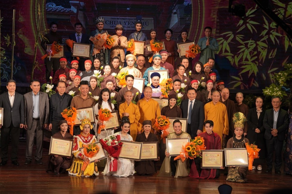 Hà Nội: Lần đầu tiên công diễn vở cải lương “Sư bà Phương Dung”