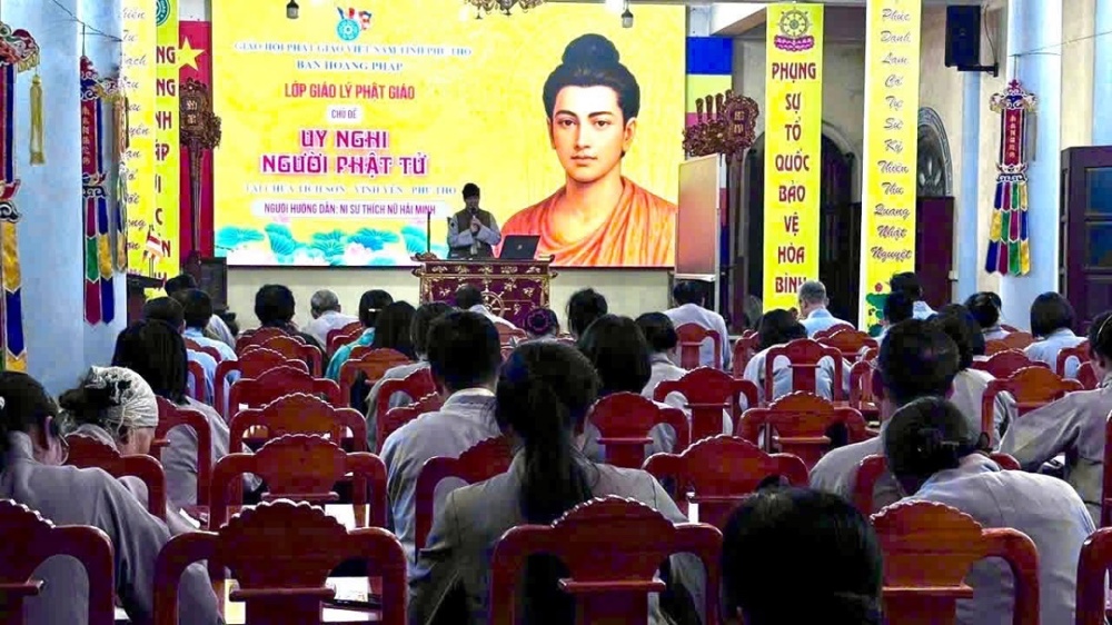 Phú Thọ: Buổi học trực tiếp thứ 2 lớp Giáo lý dành cho Phật tử tại chùa Tích Sơn