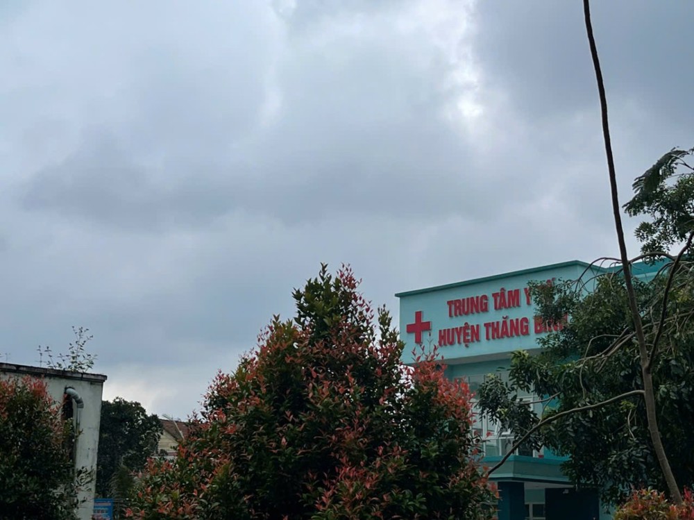 Đà Nẵng: Chùa Ngọc Sơn trao quà yêu thương