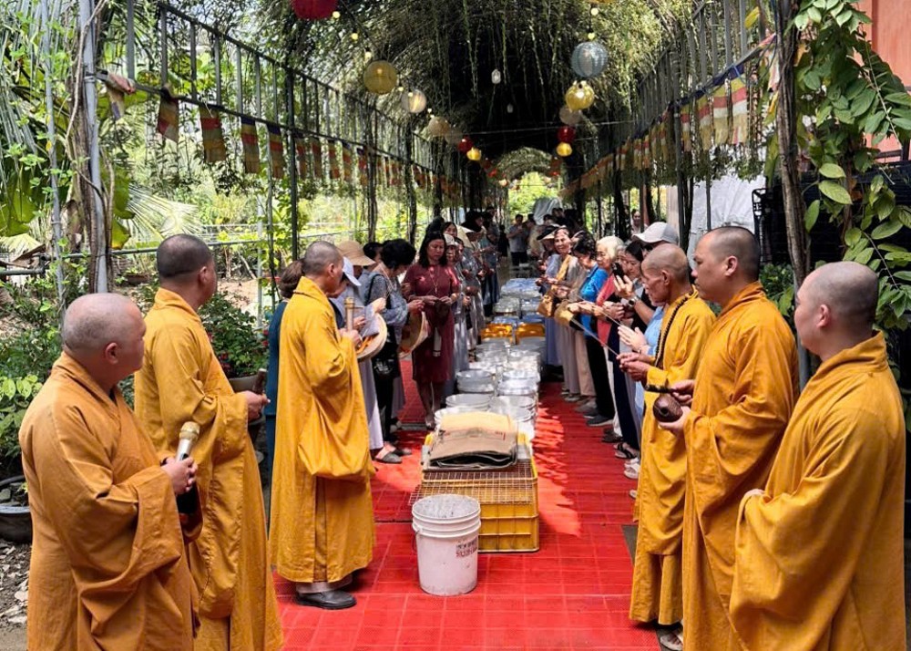 Đồng Tháp: Lễ phóng sanh tại chùa Kim Thiền – Cù Lao Tân Thới (Tiền Giang cũ)