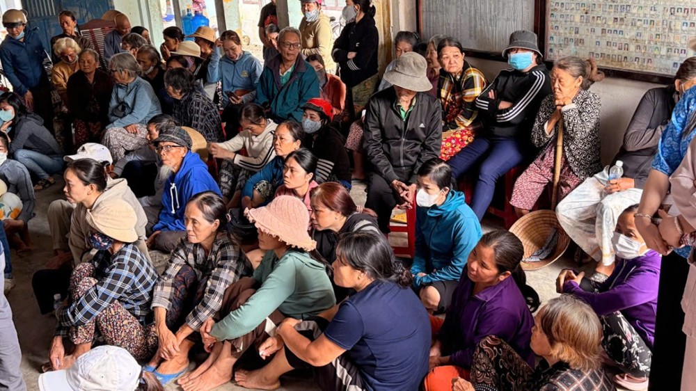 Vĩnh Long: Chùa Đại Phước – điểm cuối của hành trình gieo gửi tình thương đến bà con vùng lũ