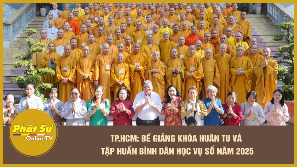 [Video] TP.HCM: Bế giảng khóa huân tu và tập huấn Bình dân học vụ số năm 2025