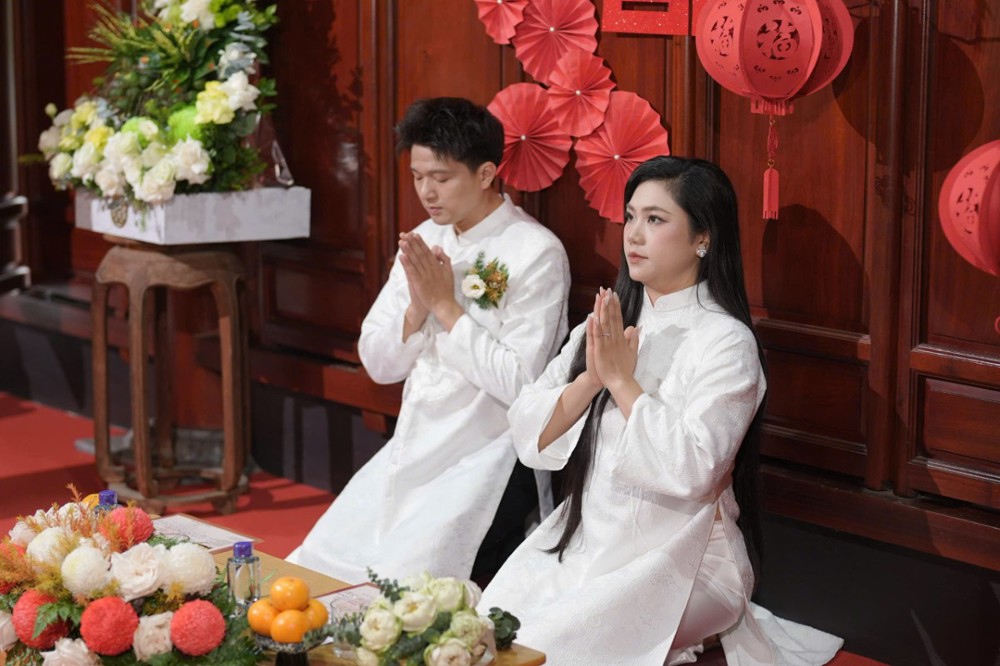 Phú Thọ: Trang nghiêm lễ Hằng Thuận cho đôi bạn trẻ tại chùa Hương Sơn