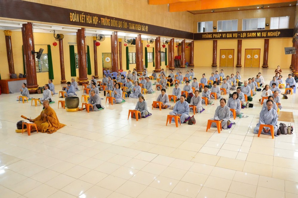 An Giang: Chùa Phật Quang trang nghiêm tổ chức khóa tu Bát Quan Trai định kỳ tháng 11 âm lịch