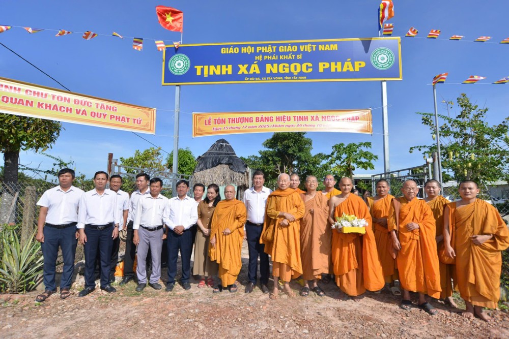 Tây Ninh: Lễ Tôn Thượng bảng hiệu Tịnh xá Ngọc Pháp